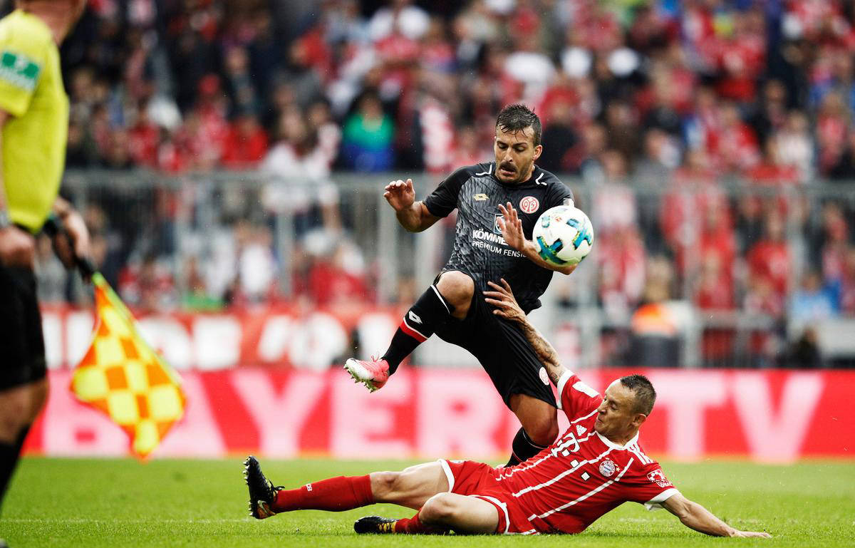 拜仁慕尼黑保持六连胜，奥格斯堡能否抵挡强敌冲击？